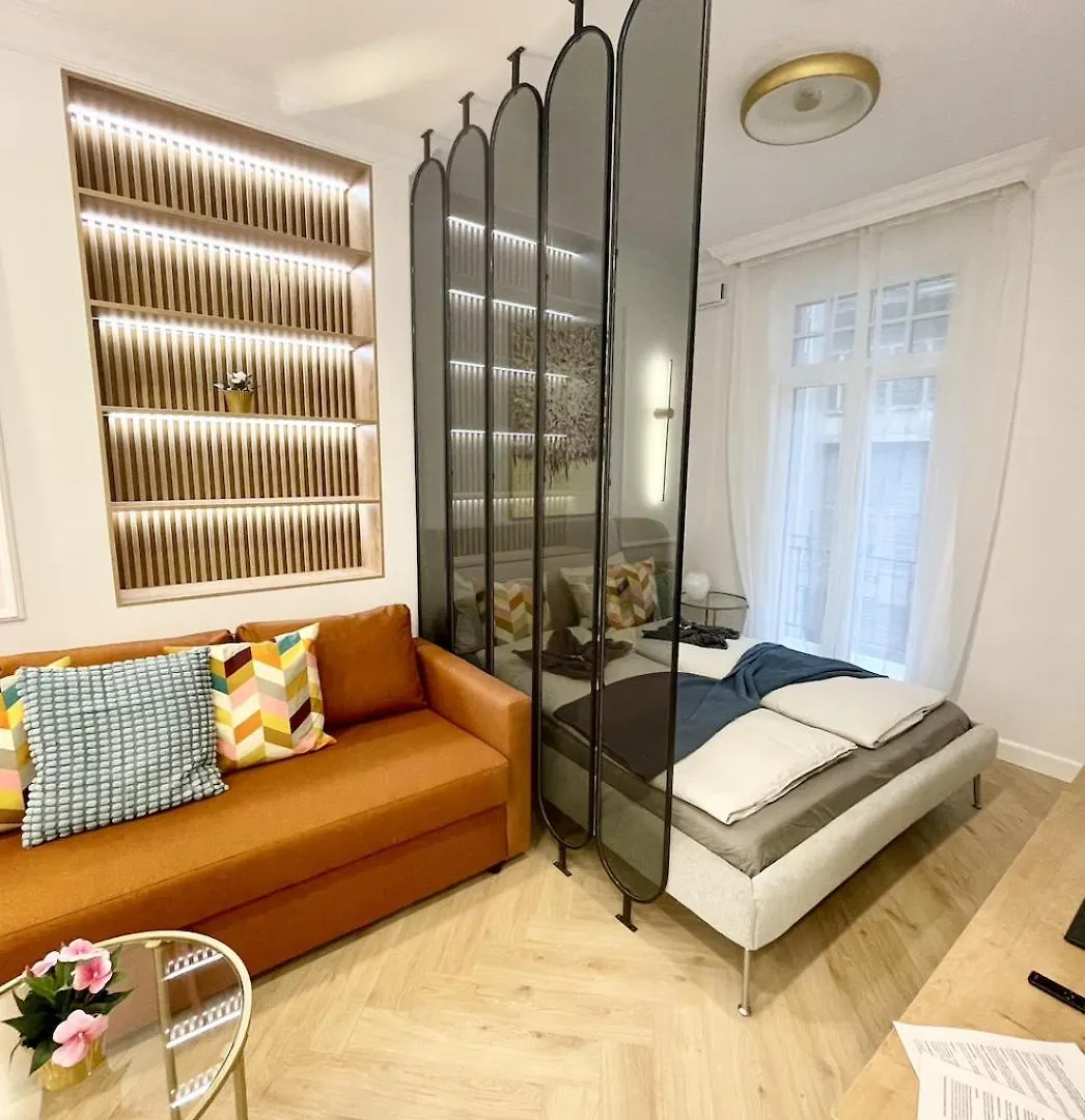 בודפשט Buda Mini Suite 0*,